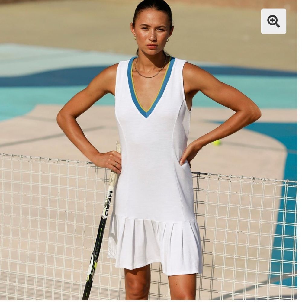 Monrow Rib Trim V neck White Tennis Dress In Small